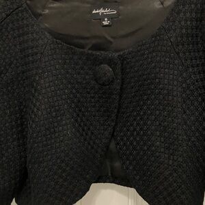 Elizabeth Haselbeck for Dialogue Black Cropped Shrug Size 10